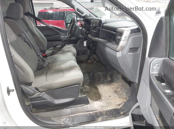 1FT7W2BN2PEE11429 2023 FORD F-250 Белый Вид салона спереди