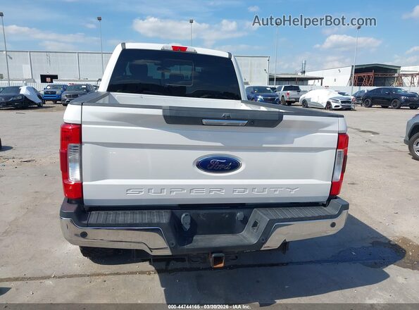 1FT7W2BT0HEE00932 2017 FORD F-250 White 