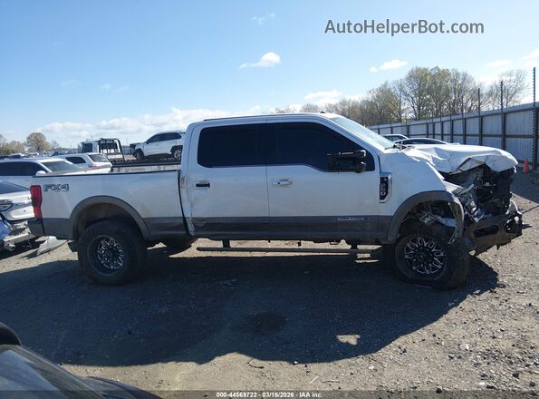 1FT7W2BT0JEB19333 2018 FORD F-250 Белый Вид задней части салона