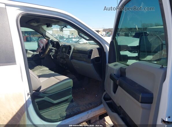 1FT7W2BT4KED41603 2019 FORD F-250 White წინა სალონის ხედი