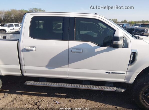 1FT7W2BT6HEE94654 2017 FORD F-250 Белый Вид задней части салона