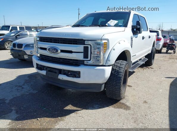 1FT7W2BT6JEB13147 2018 FORD F-250 Белый Передняя левая четверть