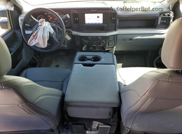 1FT7W2BT7SED89323 2025 FORD F250 Белый Вид панели приборов