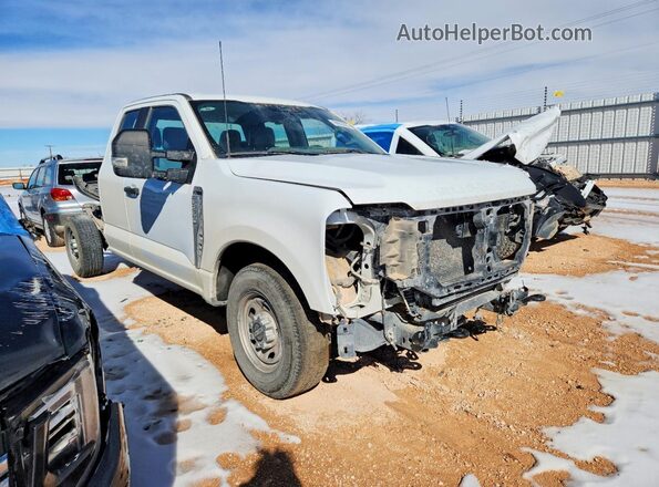 1FT7X2AA1PEC54018 2023 FORD F250 Белый Передняя правая четверть