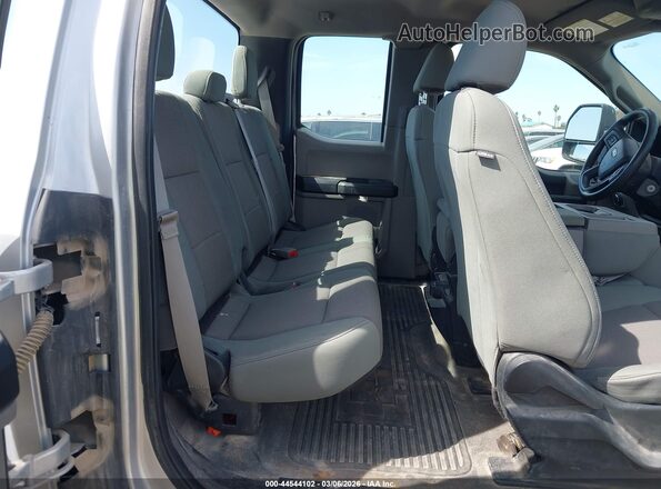 1FT7X2B60JEC83947 2018 FORD F-250 Серебряный Вид наклейки с VIN-кодом