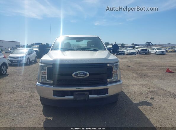 1FT7X2B60JEC83947 2018 FORD F-250 Серебряный 