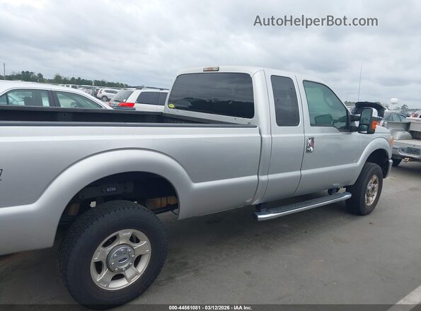 1FT7X2B63GED09725 2016 FORD F-250 Серебряный Вид задней части салона