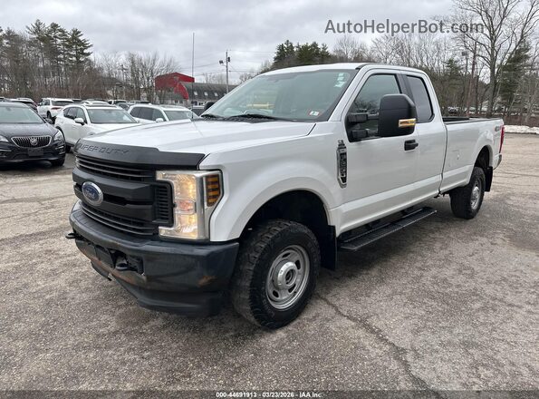1FT7X2B64JEB92311 2018 FORD F-250 Белый Передняя левая четверть