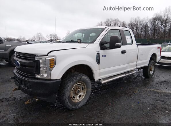 1FT7X2B65KEC46653 2019 FORD F-250 White Առջևի ձախ երեք քառորդ տեսարան