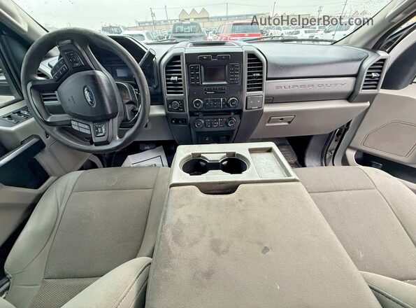 1FT7X2B66JEB19120 2018 FORD F250 Белый Вид щитка приборов