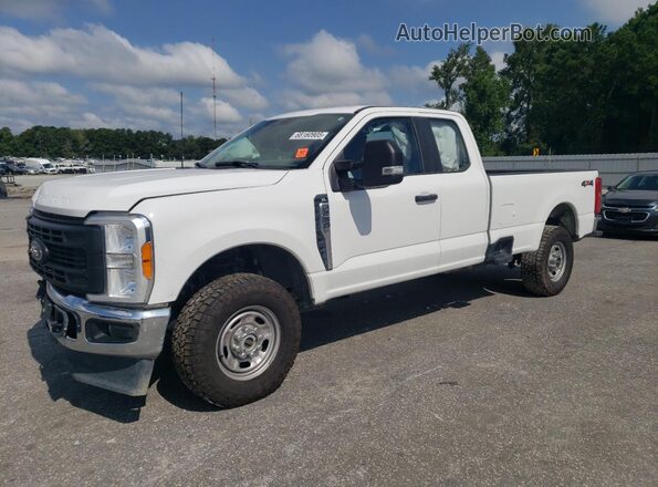 1FT7X2BA3PED52286 2023 FORD F250 Белый Передняя левая четверть