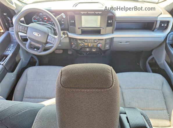 1FT8W2BT4REF85640 2024 FORD F250 Черный Вид панели приборов