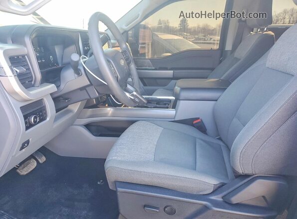 1FT8W2BT8SEC13563 2025 FORD F250 Black Widok wnętrza z przodu