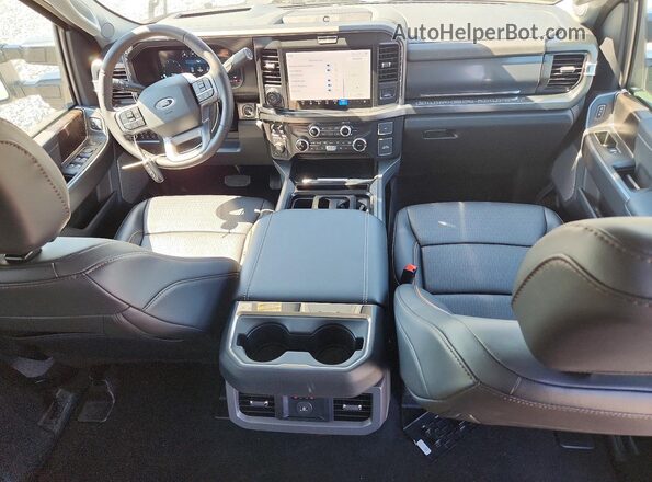 1FT8W3BN6TED54477 2026 FORD F350 Серый Вид панели приборов