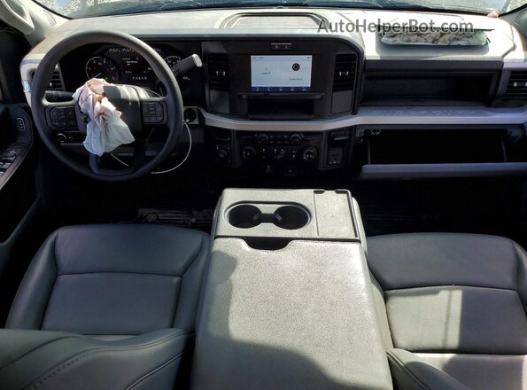 1FT8W4DMXSED38629 2025 FORD F450 Белый Вид панели приборов