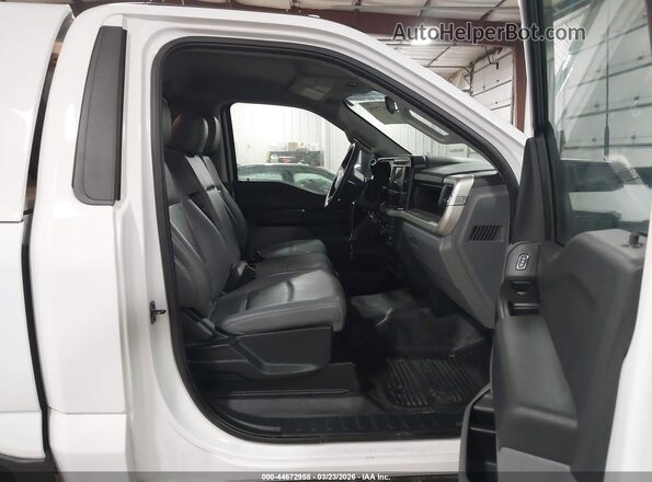 1FTBF2BA4REF28309 2024 FORD F-250 Белый Вид салона спереди