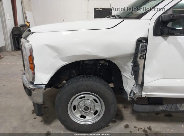 1FTBF2BA4REF28309 2024 FORD F-250 Белый Вид спереди