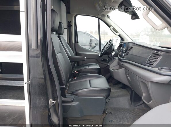 1FTBR2XG4PKA29299 2023 FORD TRANSIT-250 Черный Вид салона спереди