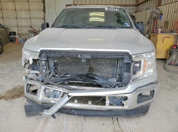 1FTEW1C50JFD53841 2018 FORD F150 Silver Widok z przodu