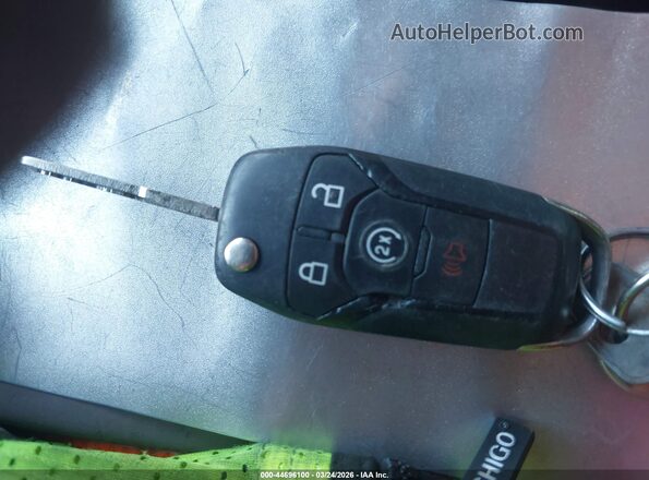1FTEW1CF1HKC06812 2017 FORD F150 Серый Вид панели приборов