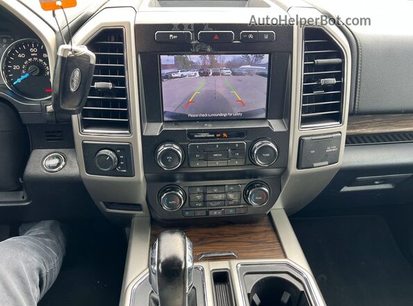 1FTEW1E57LFA23744 2020 FORD F150 Серебряный Вид задних сидений