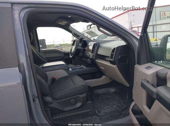 1FTEW1EP2KKD22131 2019 FORD F150 Gray Вид салону спереду