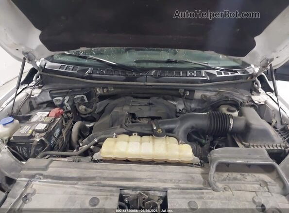 1FTEW1EPXJFC83022 2018 FORD F150 Белый Вид сзади