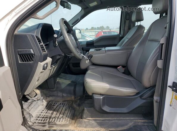 1FTEX1CB4JFC17019 2018 FORD F150 White Вид салону спереду