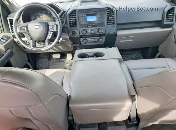 1FTEX1CB4JFC17019 2018 FORD F150 White Вид панелі приладів
