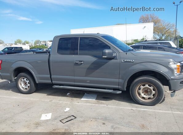 1FTEX1CG3JFB50683 2018 FORD F150 Gray Widok wnętrza z tyłu
