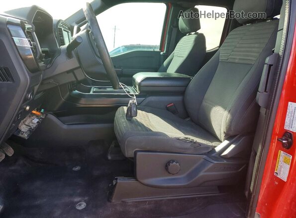 1FTEX1CP1MKD60842 2021 FORD F150 Красный Вид салона спереди