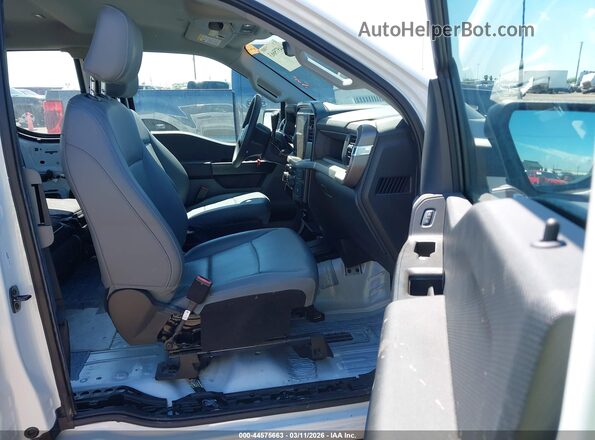 1FTEX1KP0SKD90106 2025 FORD F150 Белый Вид салона спереди