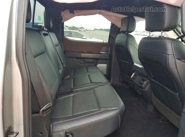 1FTFW1E82PFC02715 2023 FORD F150 Silver Widok tylnych siedzeń