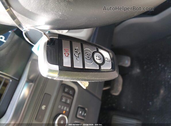 1FTFW1RG8SFB84764 2025 FORD F150 Золотой Вид панели приборов