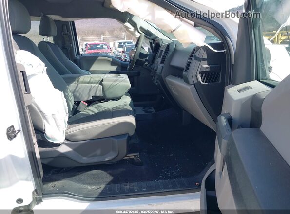 1FTFX1EF3GFD15147 2016 FORD F150 Белый Вид салона спереди