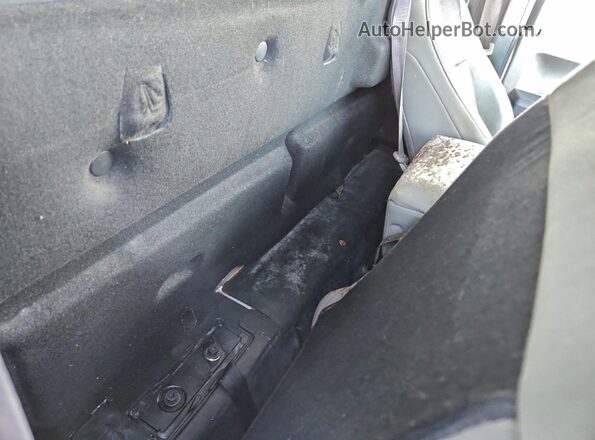 1FTMF1CB6KKC90335 2019 FORD F150 White Vista de los asientos traseros
