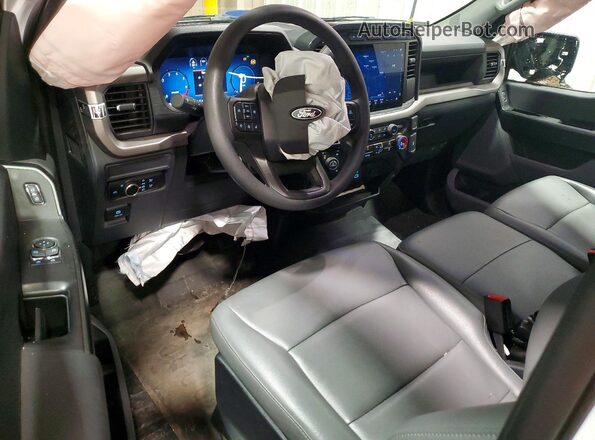 1FTMF1LP7RKE72051 2024 FORD F150 Белый Вид панели приборов