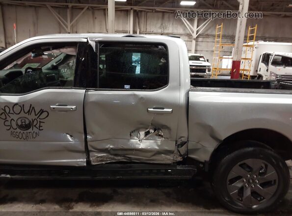 1FTVW3LUXSWG11755 2025 FORD F-150 LIGHTNING Silver Widok z przodu