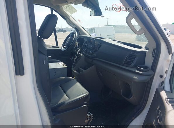 1FTYE1C80PKB47249 2023 FORD TRANSIT-150 Белый Вид салона спереди