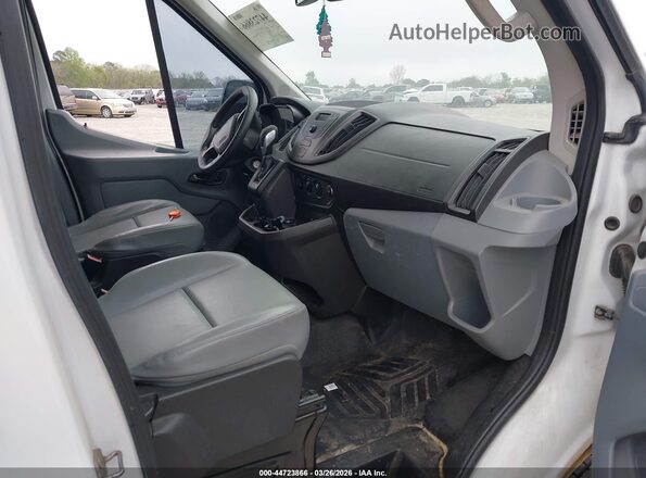 1FTYE1CM4GKA73671 2016 FORD TRANSIT-150 Белый Вид салона спереди