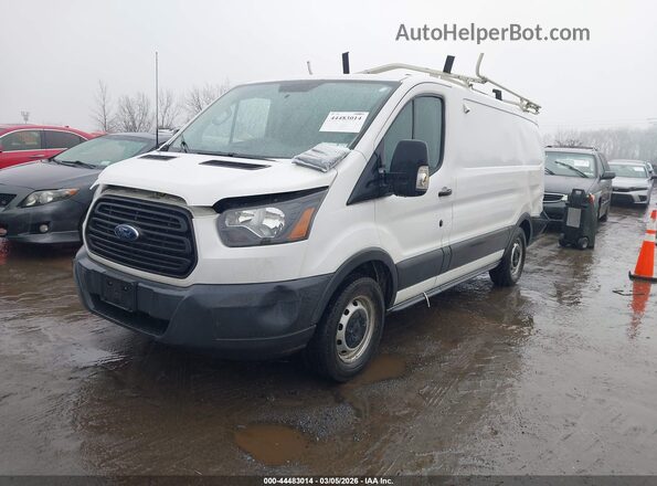 1FTYE1YM1HKB01436 2017 FORD TRANSIT-150 Белый Передняя левая четверть
