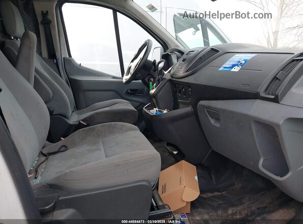 1FTYE1ZM3GKB50327 2016 FORD TRANSIT-150 Белый Вид салона спереди
