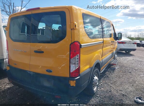 1FTYE2Y82PKA84086 2023 FORD TRANSIT-150 Yellow Trasero derecho