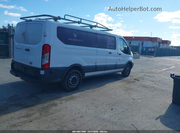 1FTYE9ZM8HKA07857 2017 FORD TRANSIT-150 Белый Задняя правая четверть