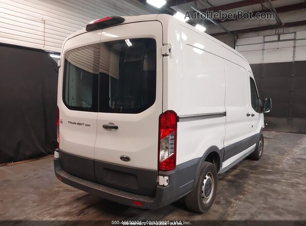 1FTYR1CM7JKB44924 2018 FORD TRANSIT-250 Белый Задняя правая четверть