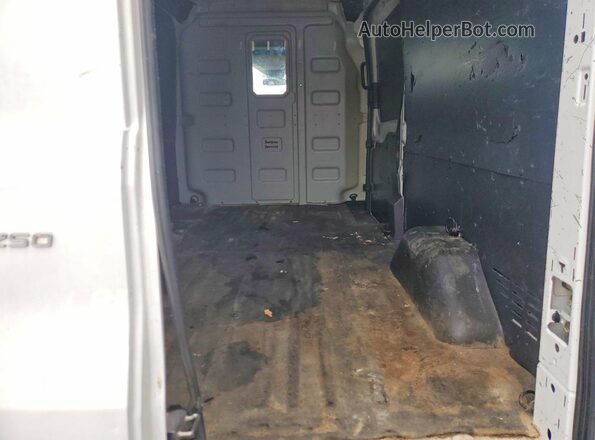 1FTYR2CG5HKA59316 2017 FORD TRANSIT Белый Вид задней части салона