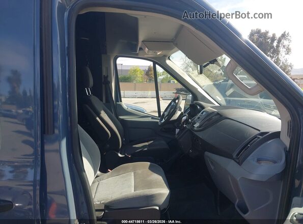 1FTYR3XM0KKB89517 2019 FORD TRANSIT-250 Light Blue Вид салона спереди
