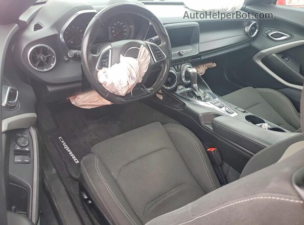 1G1FB3DX3P0131181 2023 CHEVROLET CAMARO Красный Вид панели приборов