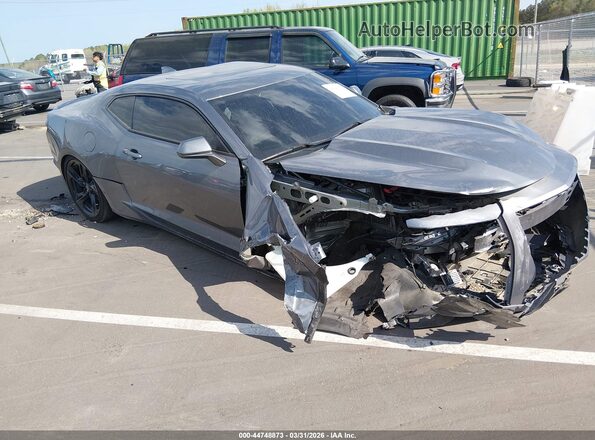 1G1FD1RS1M0104181 2021 CHEVROLET CAMARO Серебряный Передняя правая четверть