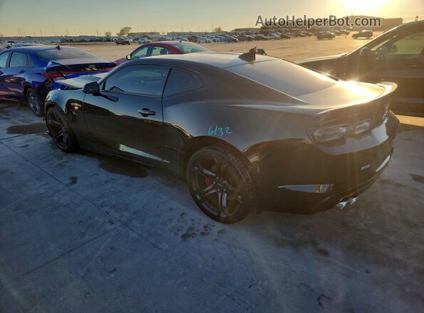 1G1FE1R76L0105933 2020 CHEVROLET CAMARO Черный Задняя левая четверть